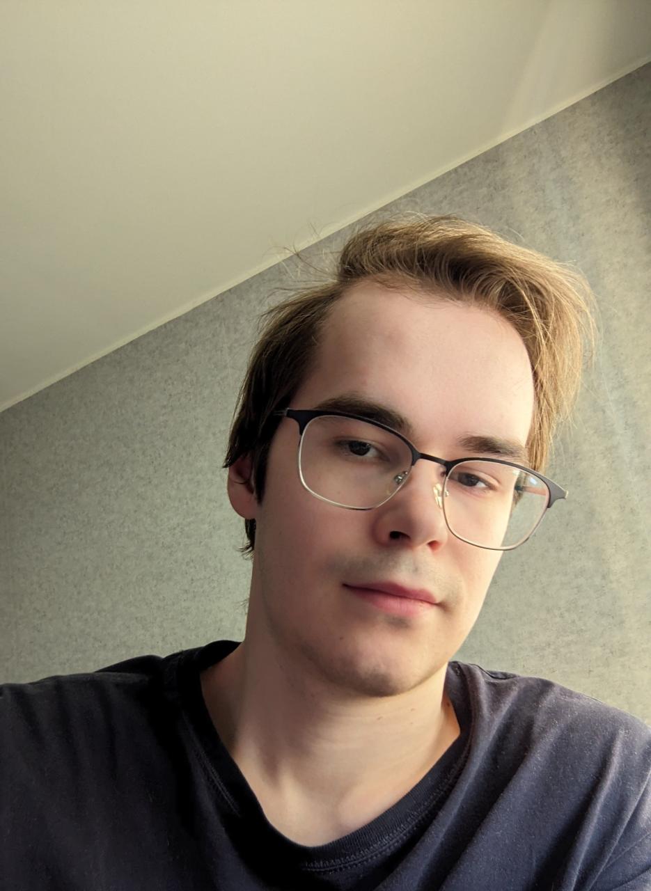 Александр Сабуров